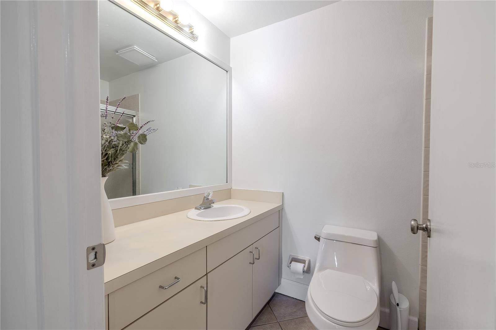 Image 18 of 40 For 1400 Azalea Drive 1602