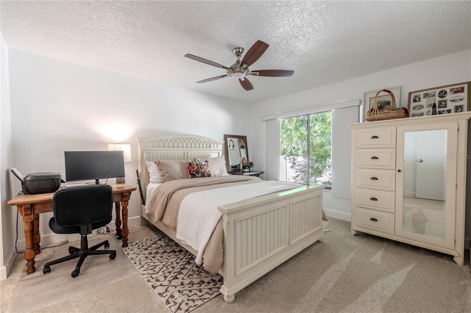 Image 20 of 40 For 1400 Azalea Drive 1602