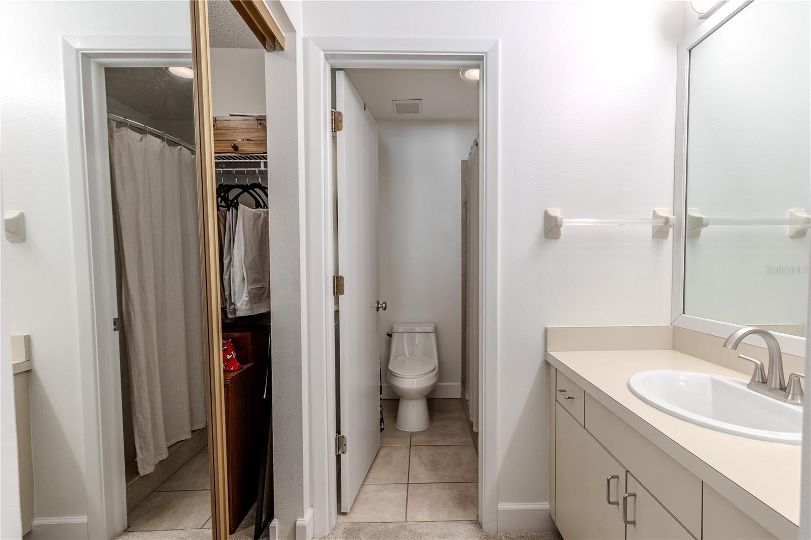 Image 22 of 40 For 1400 Azalea Drive 1602