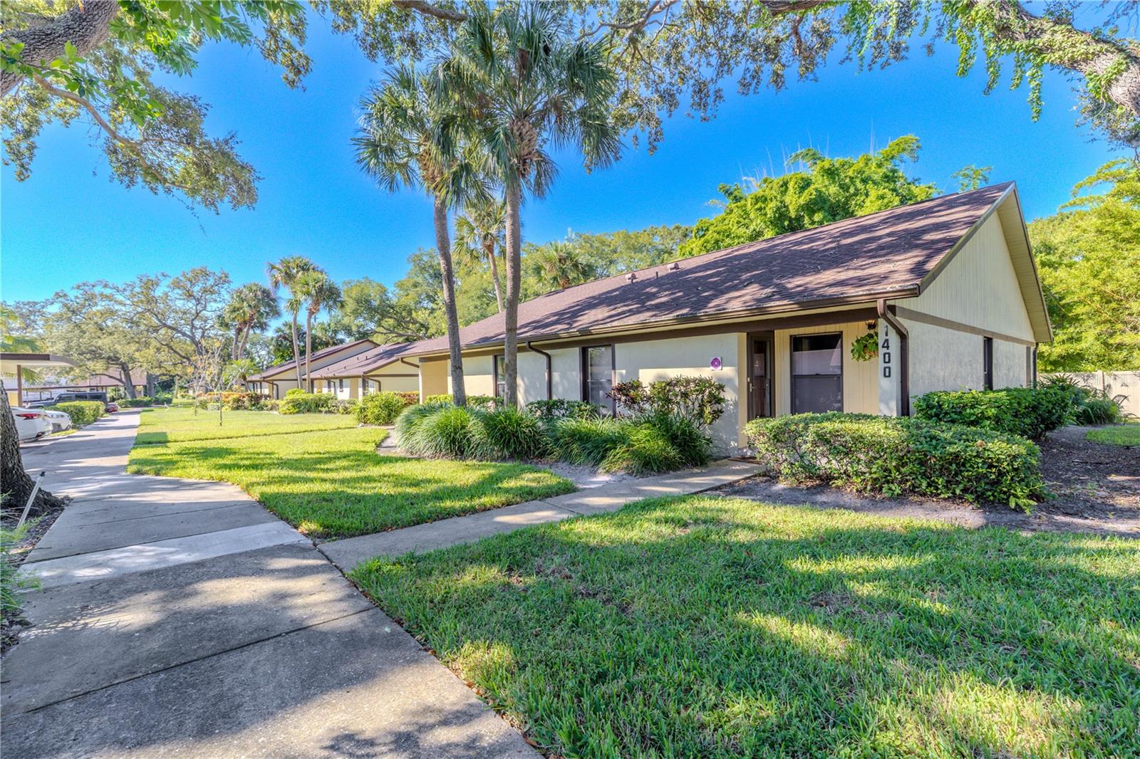 Image 31 of 40 For 1400 Azalea Drive 1602