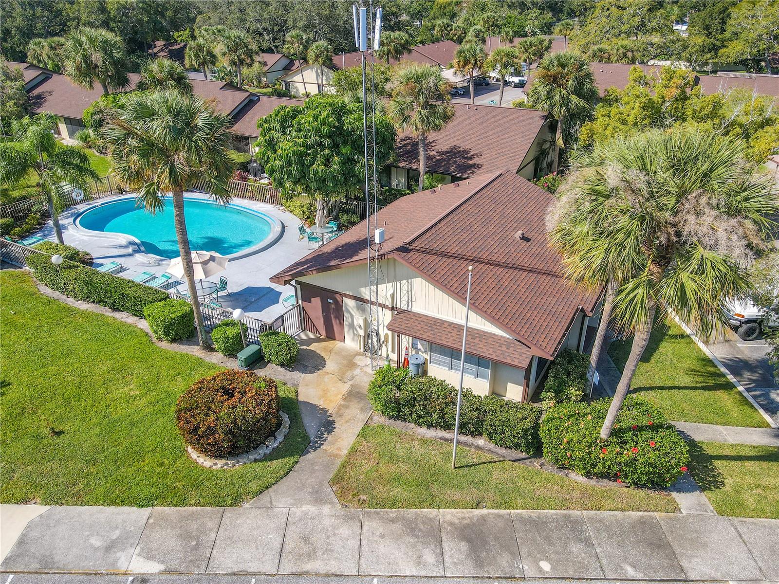 Image 34 of 40 For 1400 Azalea Drive 1602