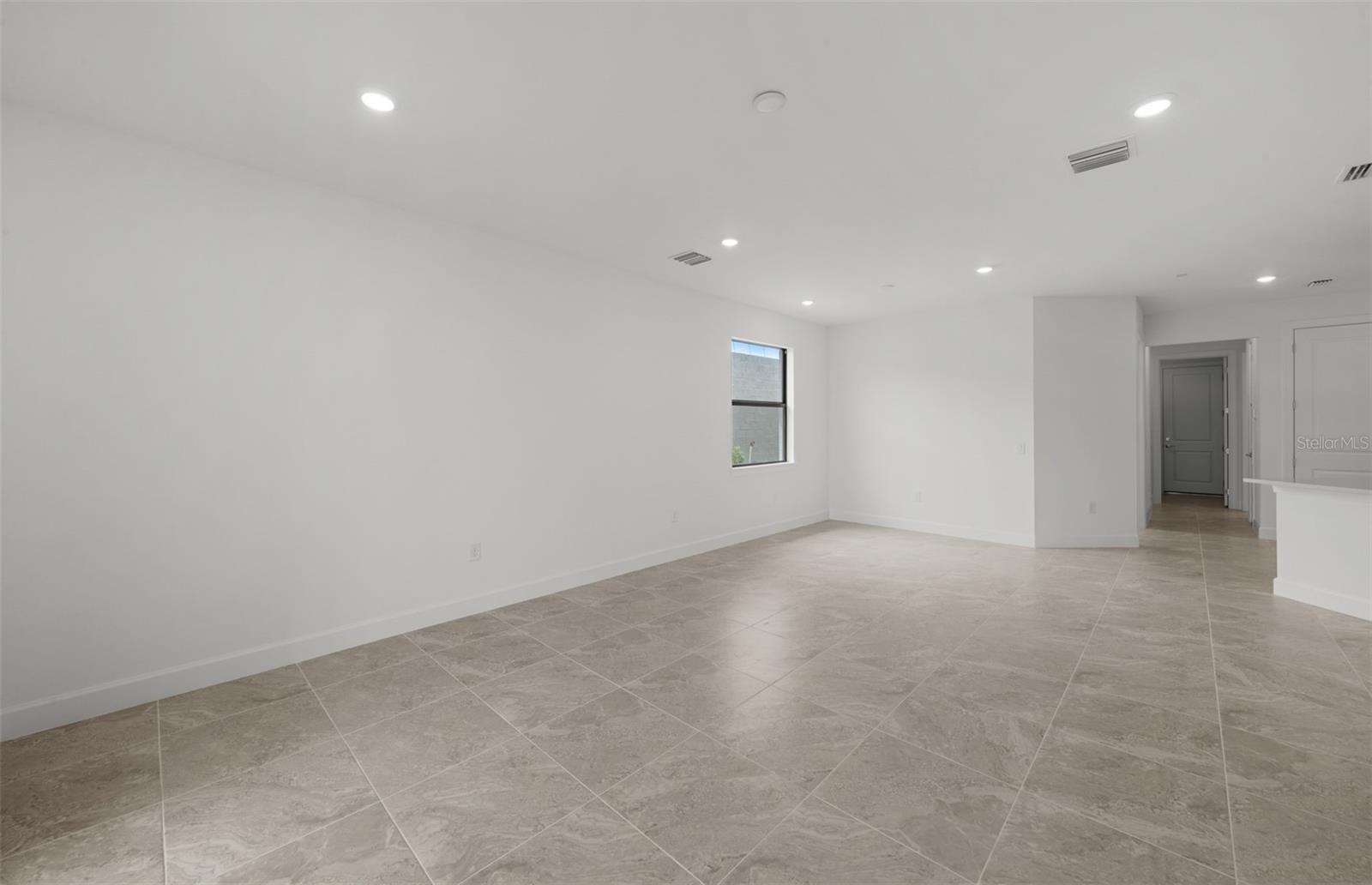 Image 11 of 21 For 18824 Indian Rock Place