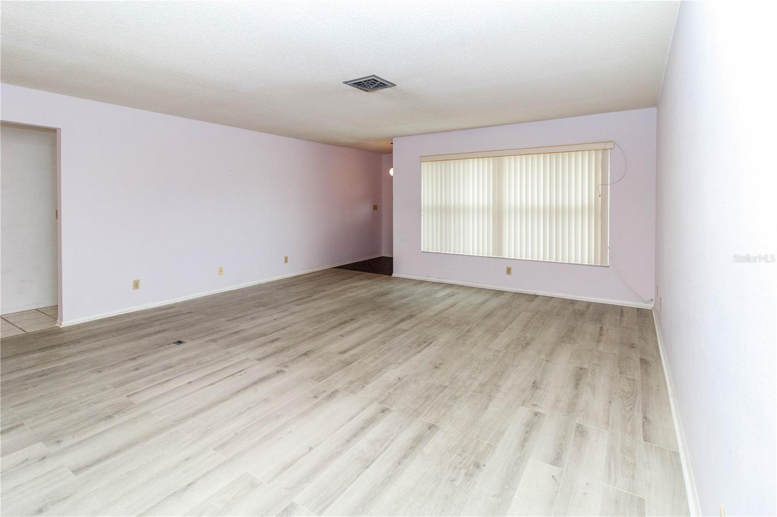 Image 11 of 49 For 2859 Sarah Drive