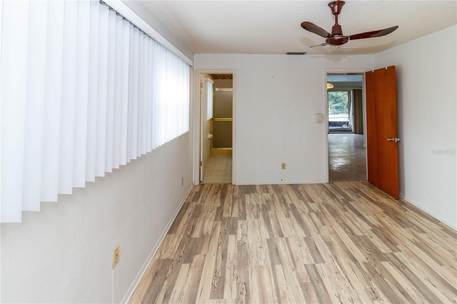 Image 30 of 49 For 2859 Sarah Drive