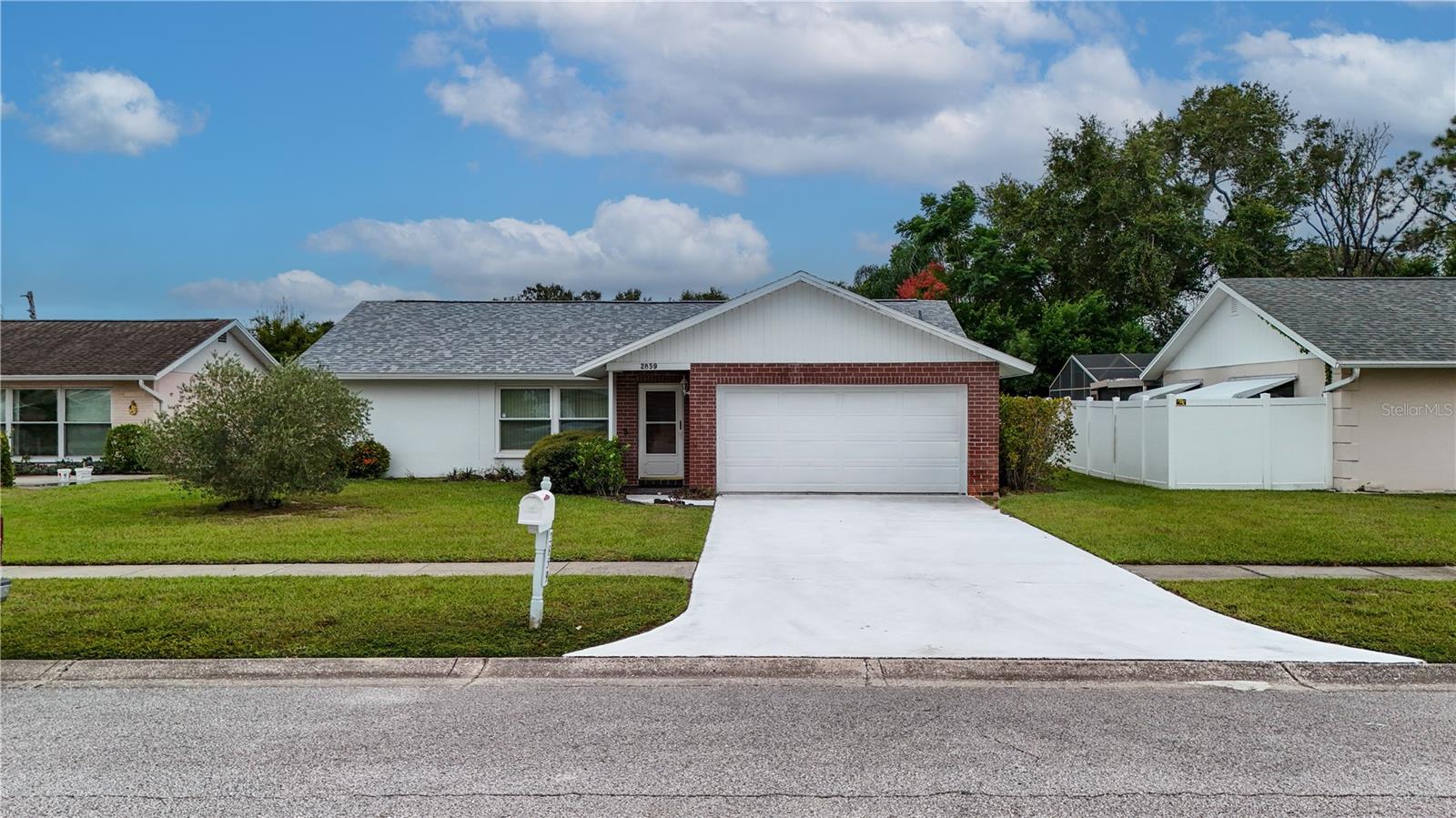 Image 41 of 49 For 2859 Sarah Drive