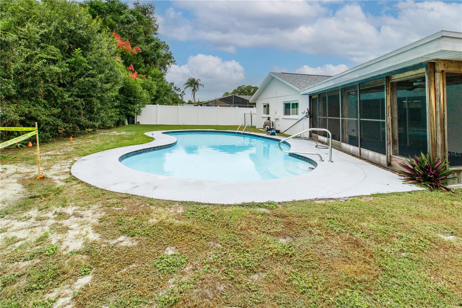 Image 42 of 49 For 2859 Sarah Drive