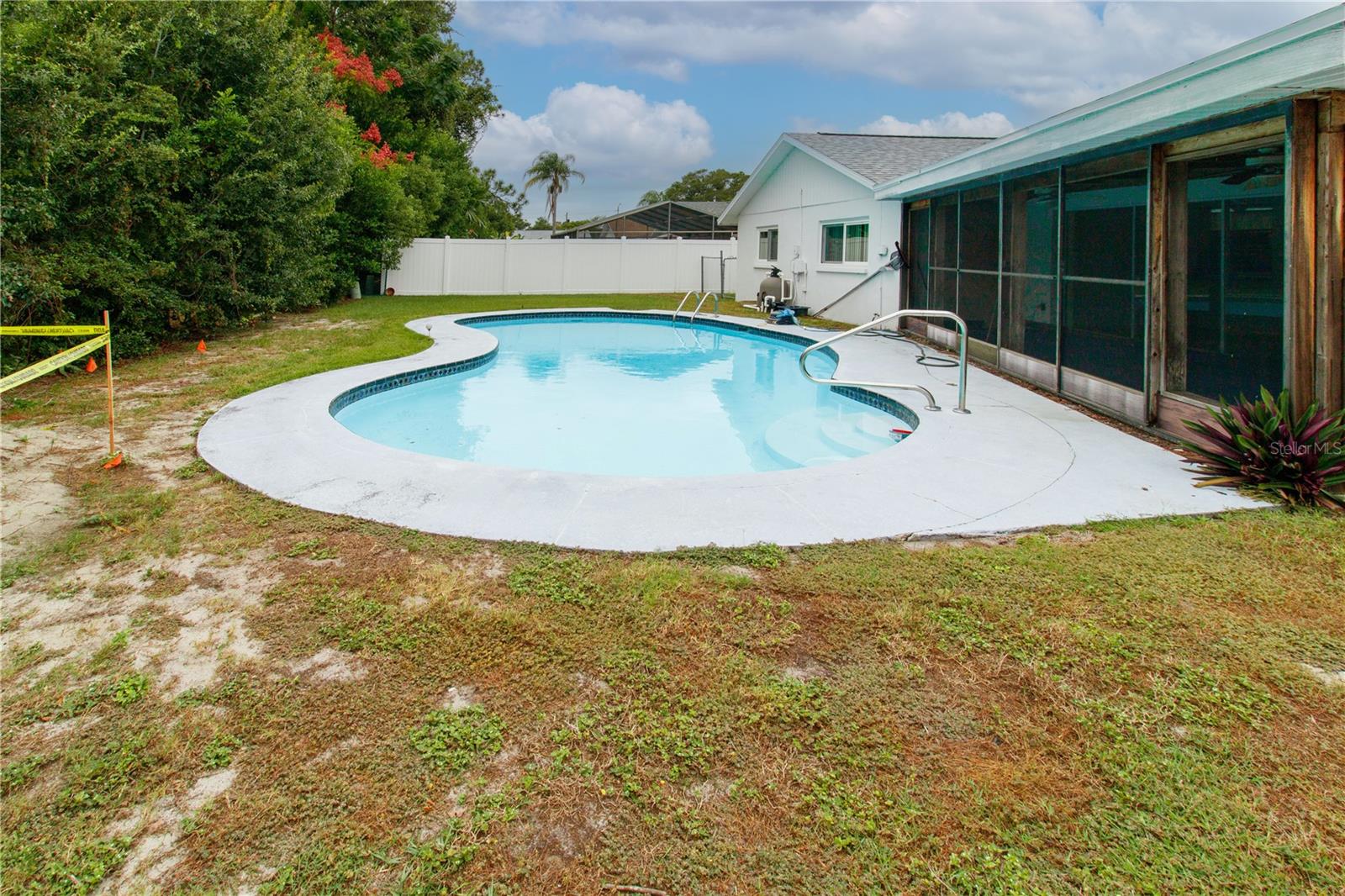 Image 43 of 49 For 2859 Sarah Drive
