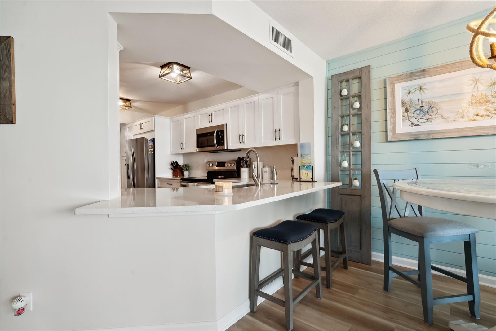 Image 16 of 39 For 5279 Isla Key Boulevard S 212