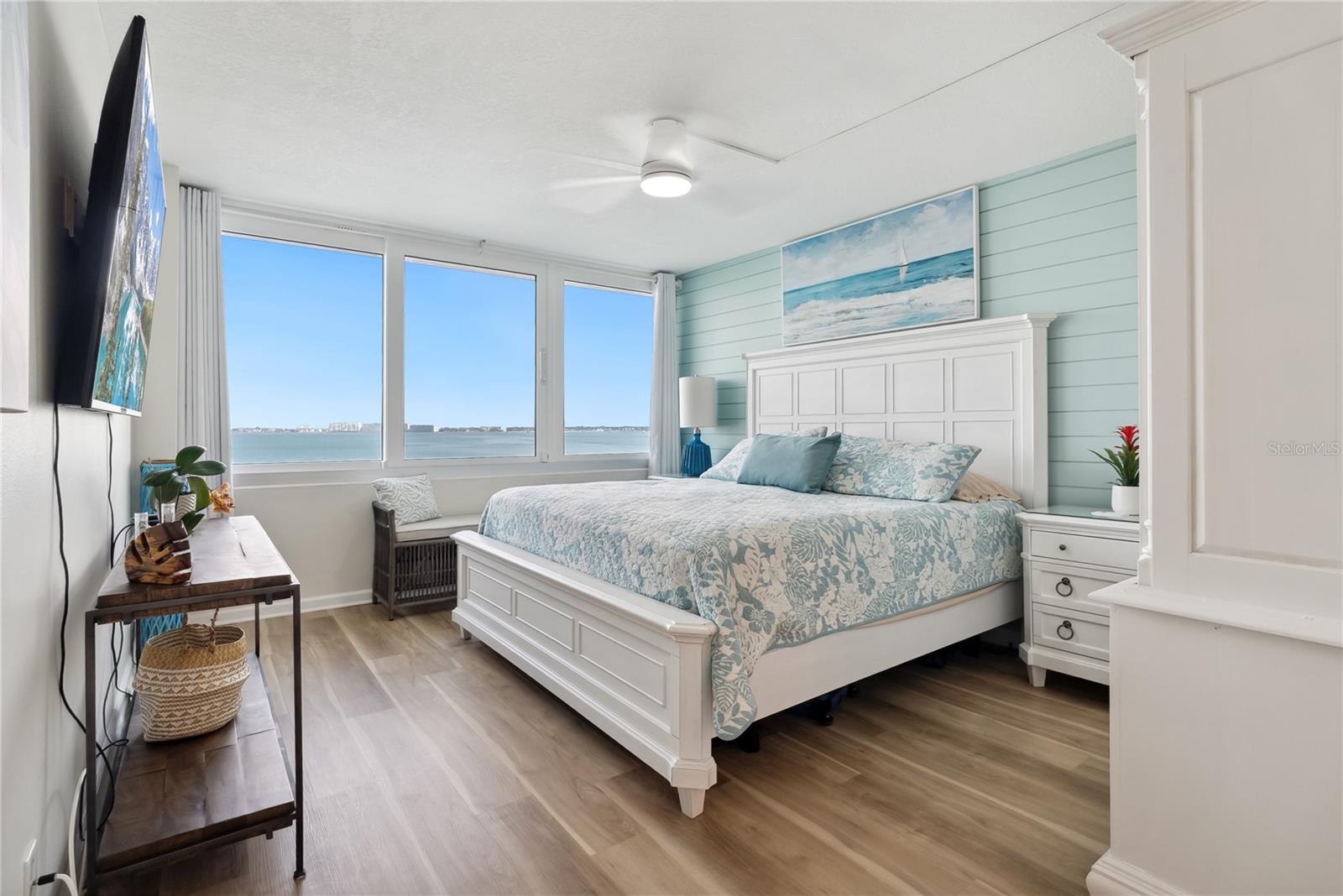 Image 17 of 39 For 5279 Isla Key Boulevard S 212