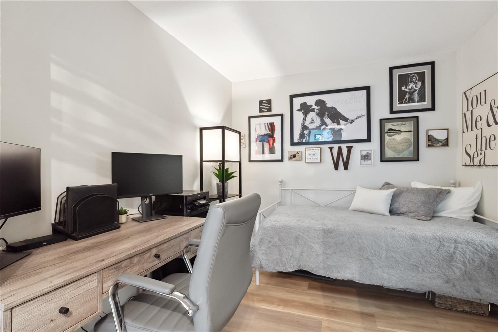 Image 24 of 39 For 5279 Isla Key Boulevard S 212