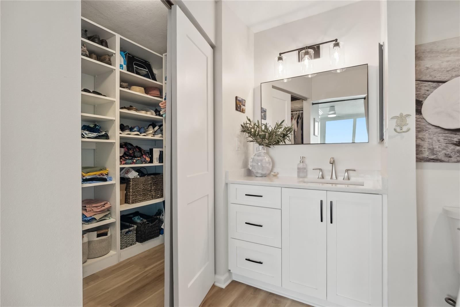 Image 28 of 39 For 5279 Isla Key Boulevard S 212