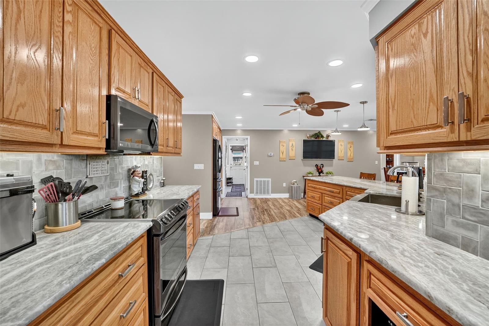 Image 14 of 74 For 9681 119th Way
