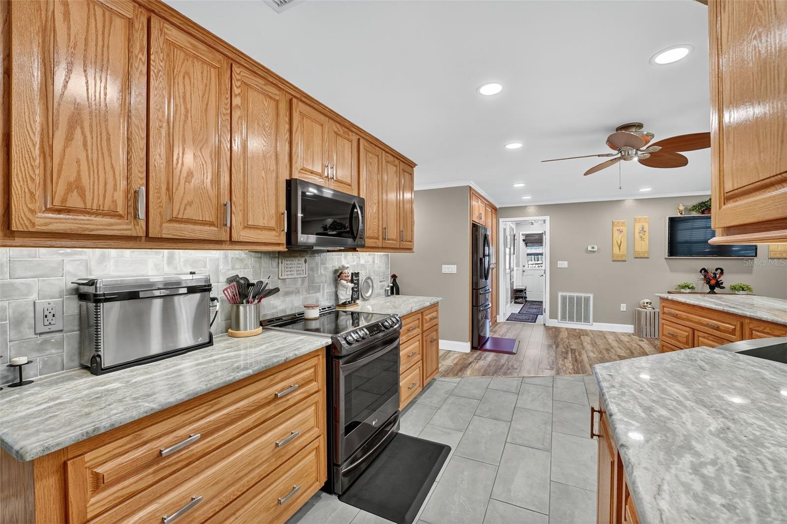 Image 15 of 74 For 9681 119th Way