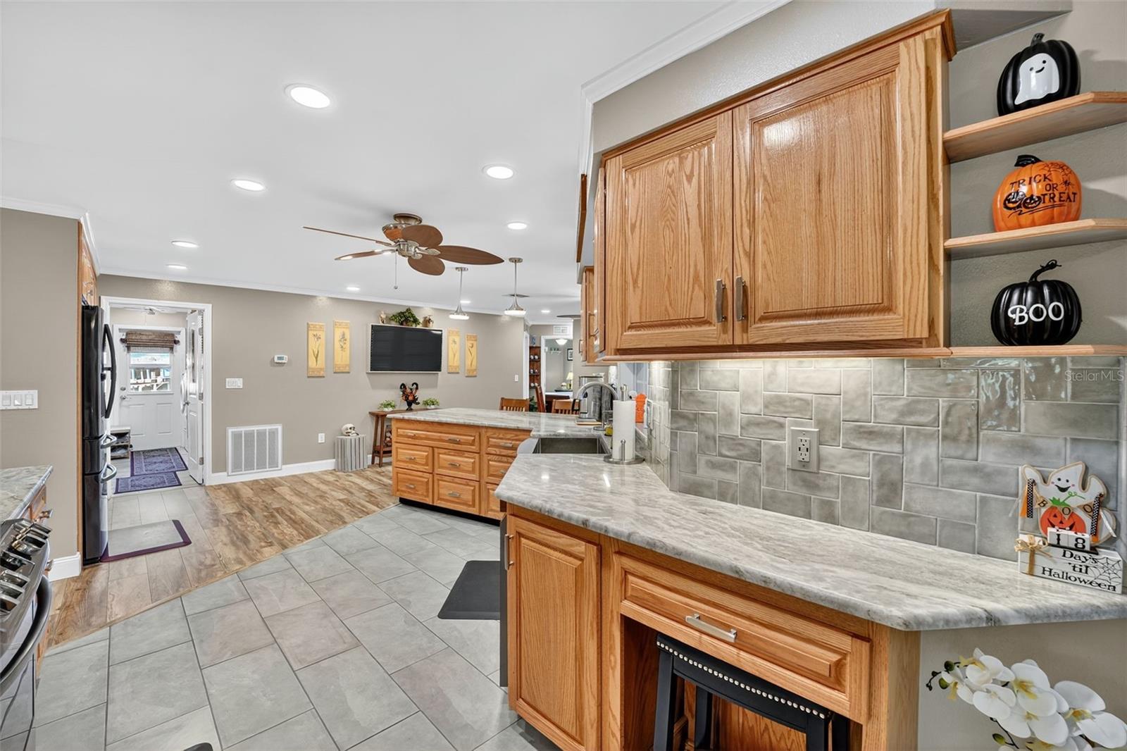 Image 16 of 74 For 9681 119th Way