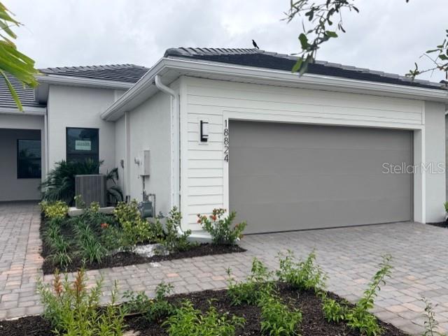 Details for 18828 Indian Rock Place, LAKEWOOD RANCH, FL 34211