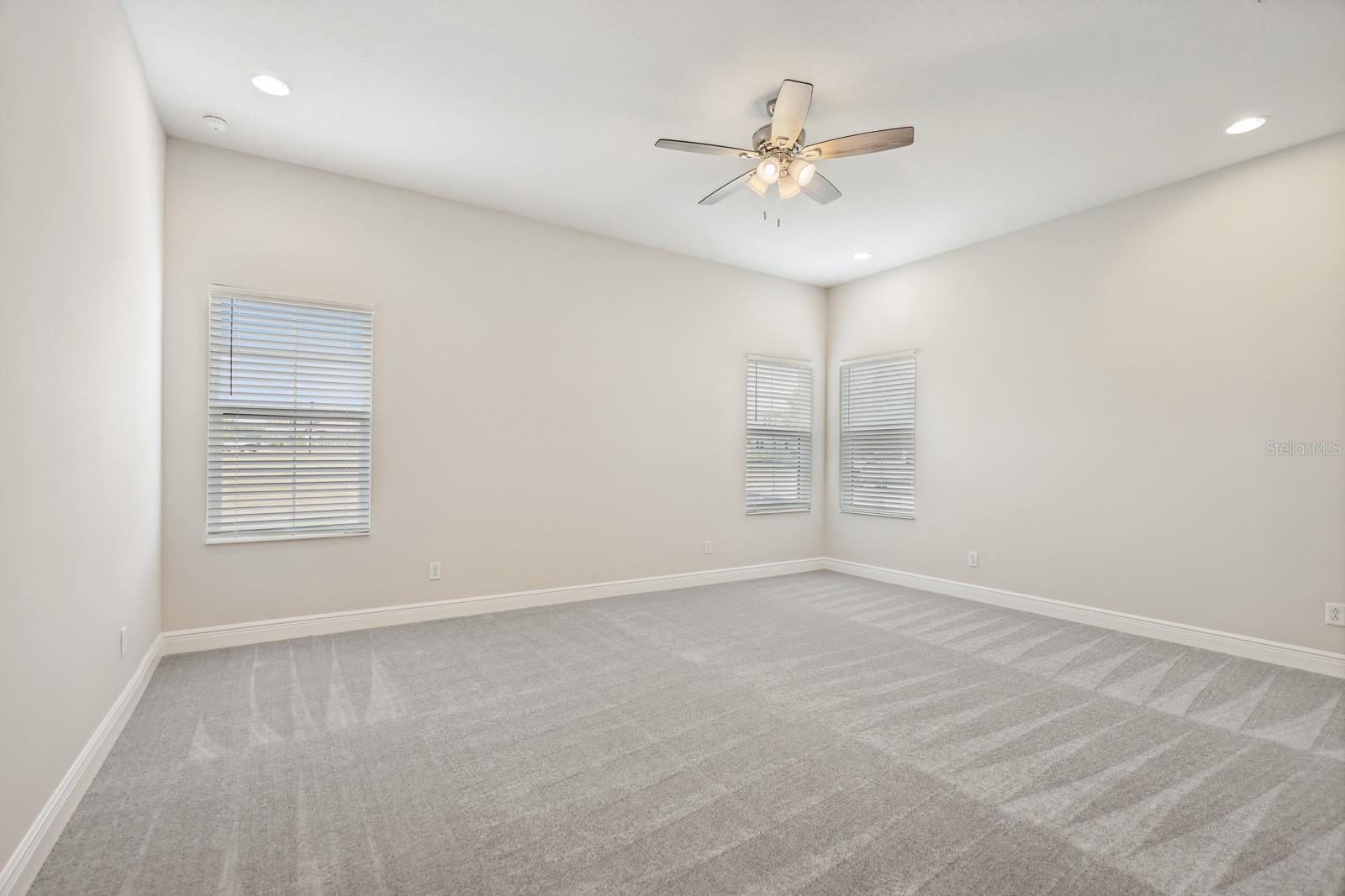 Image 14 of 49 For 10017 Meadowrun Drive