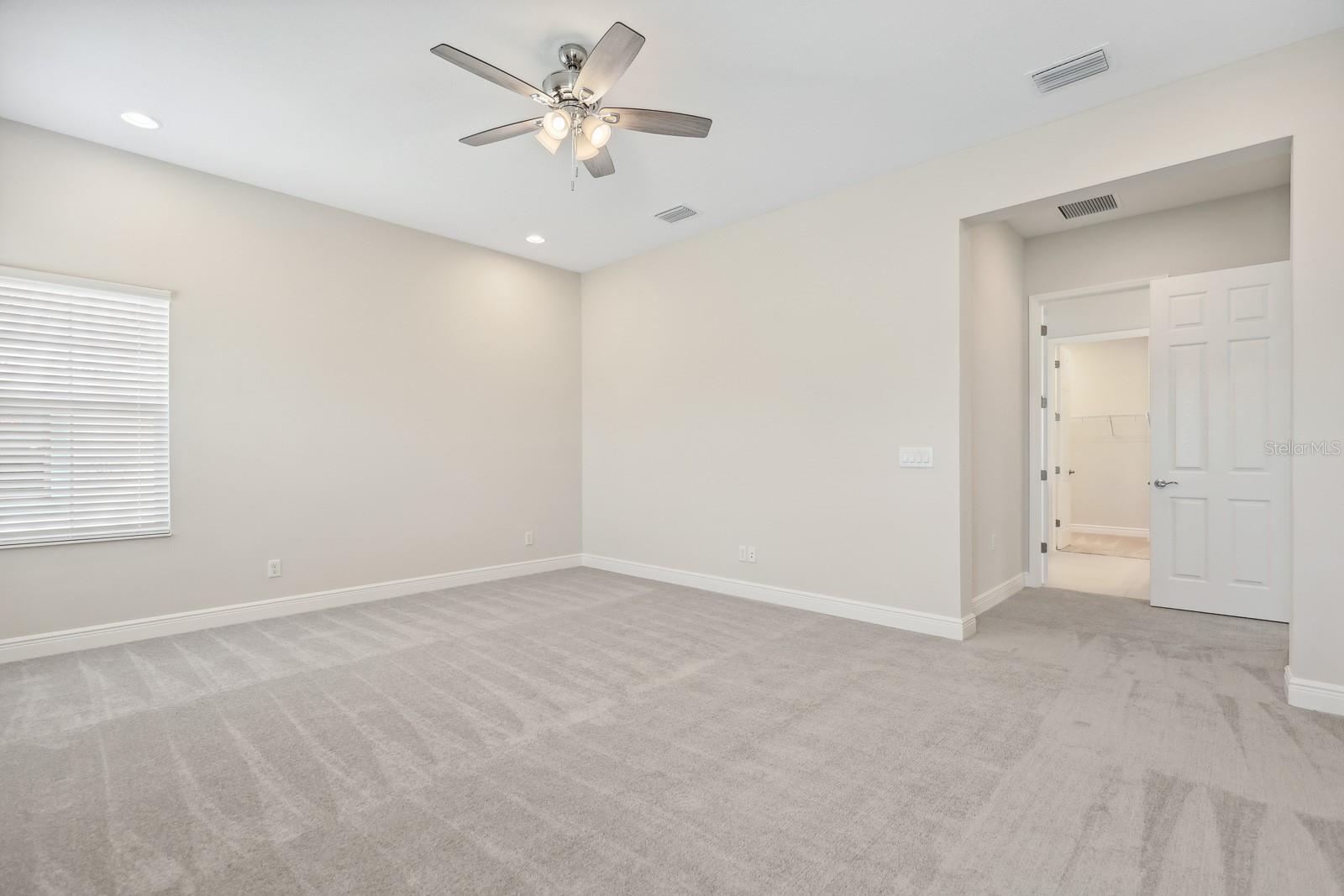 Image 16 of 49 For 10017 Meadowrun Drive