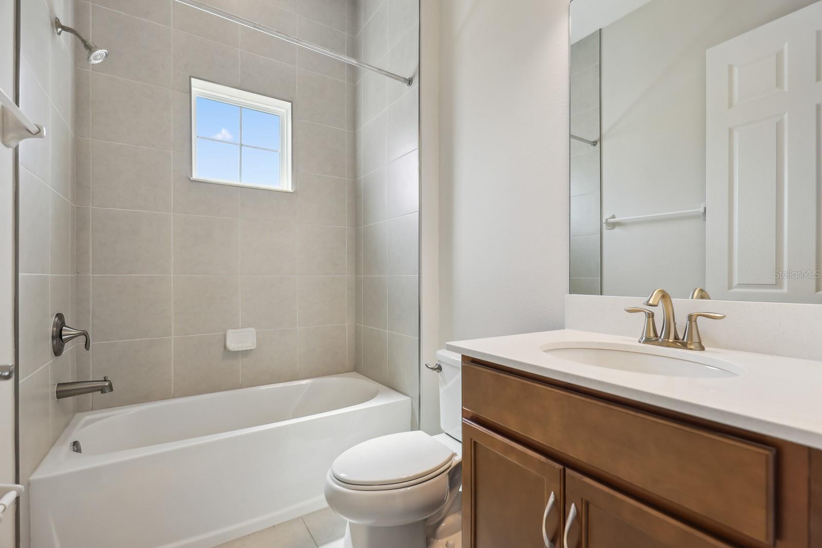 Image 25 of 49 For 10017 Meadowrun Drive