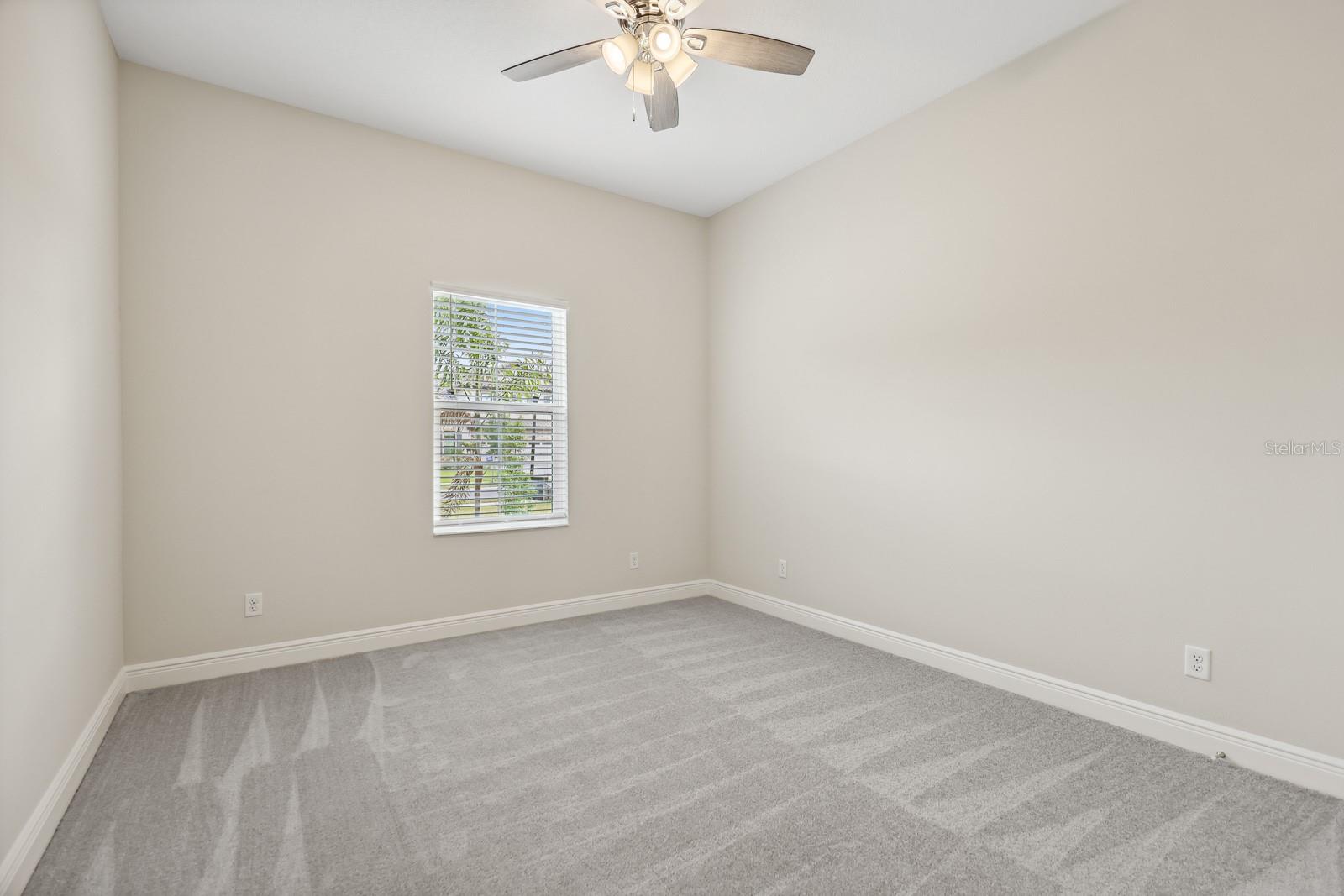 Image 26 of 49 For 10017 Meadowrun Drive