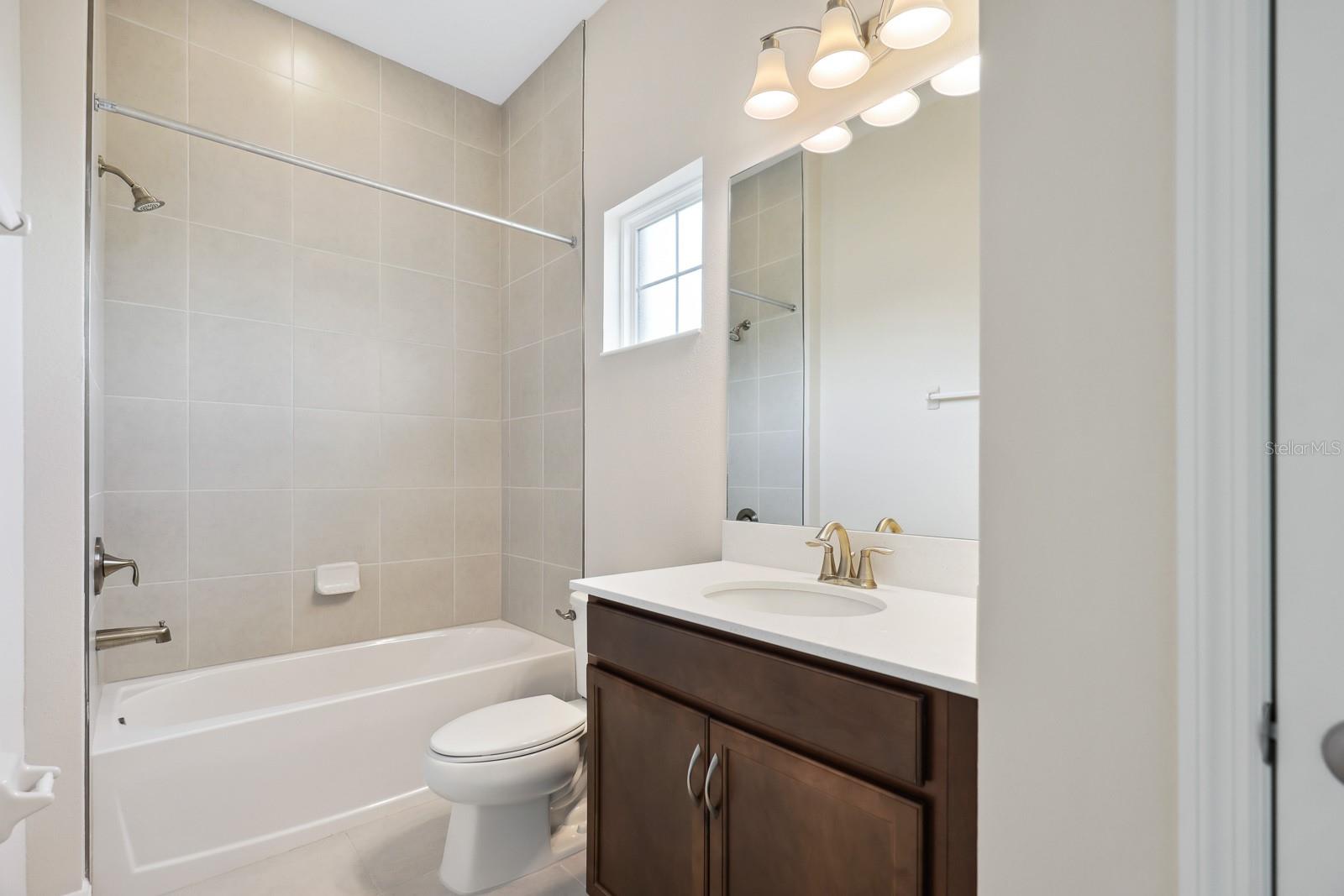 Image 30 of 49 For 10017 Meadowrun Drive