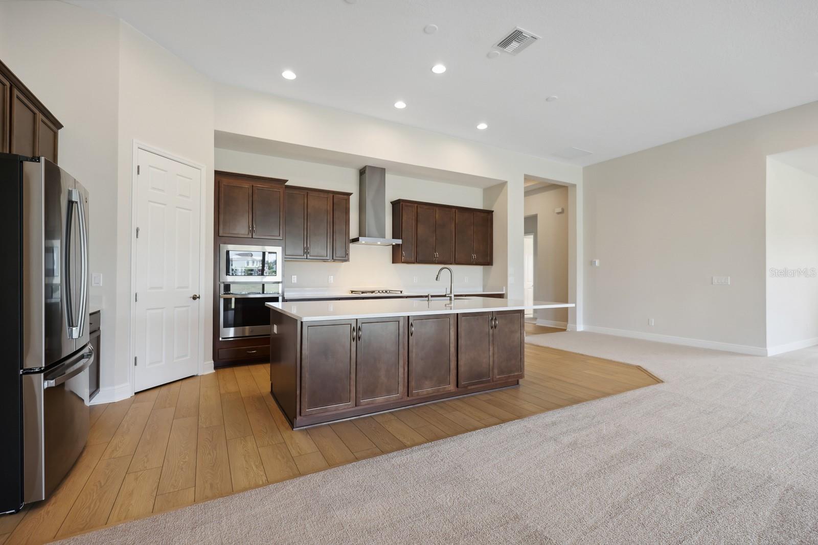 Image 8 of 49 For 10017 Meadowrun Drive