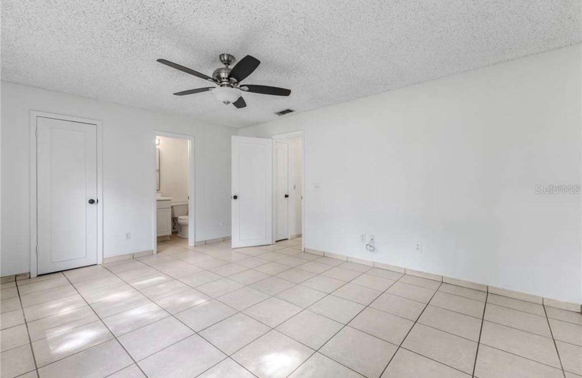 Image 7 of 25 For 744 Gretna Court