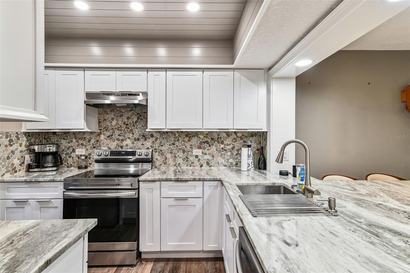 Image 18 of 65 For 36750 Us Highway 19 N 17210