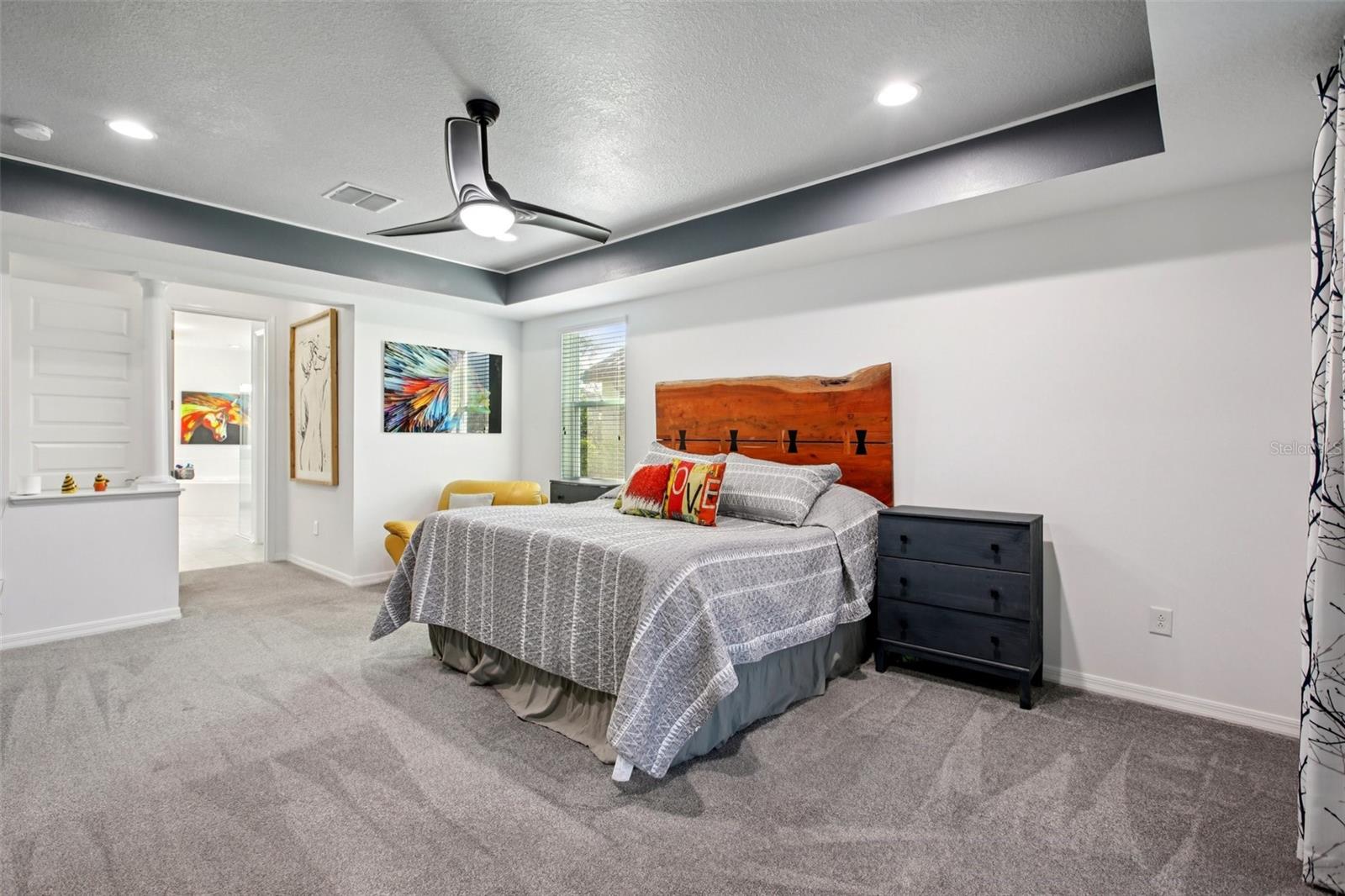 Listing photo id 14 for 7135 Graybrook Drive