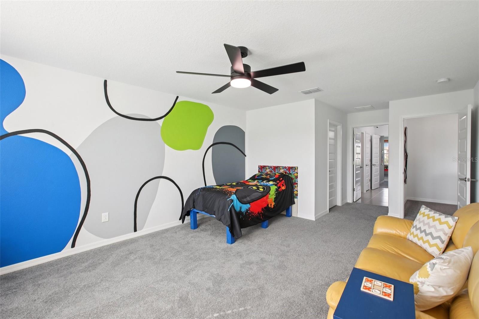 Listing photo id 33 for 7135 Graybrook Drive