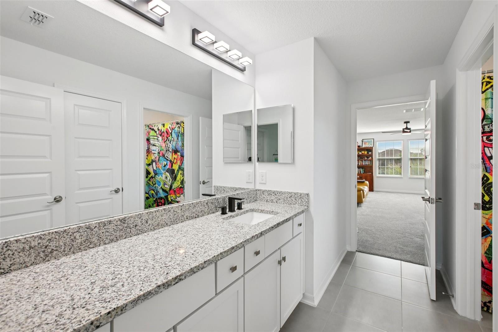 Listing photo id 34 for 7135 Graybrook Drive