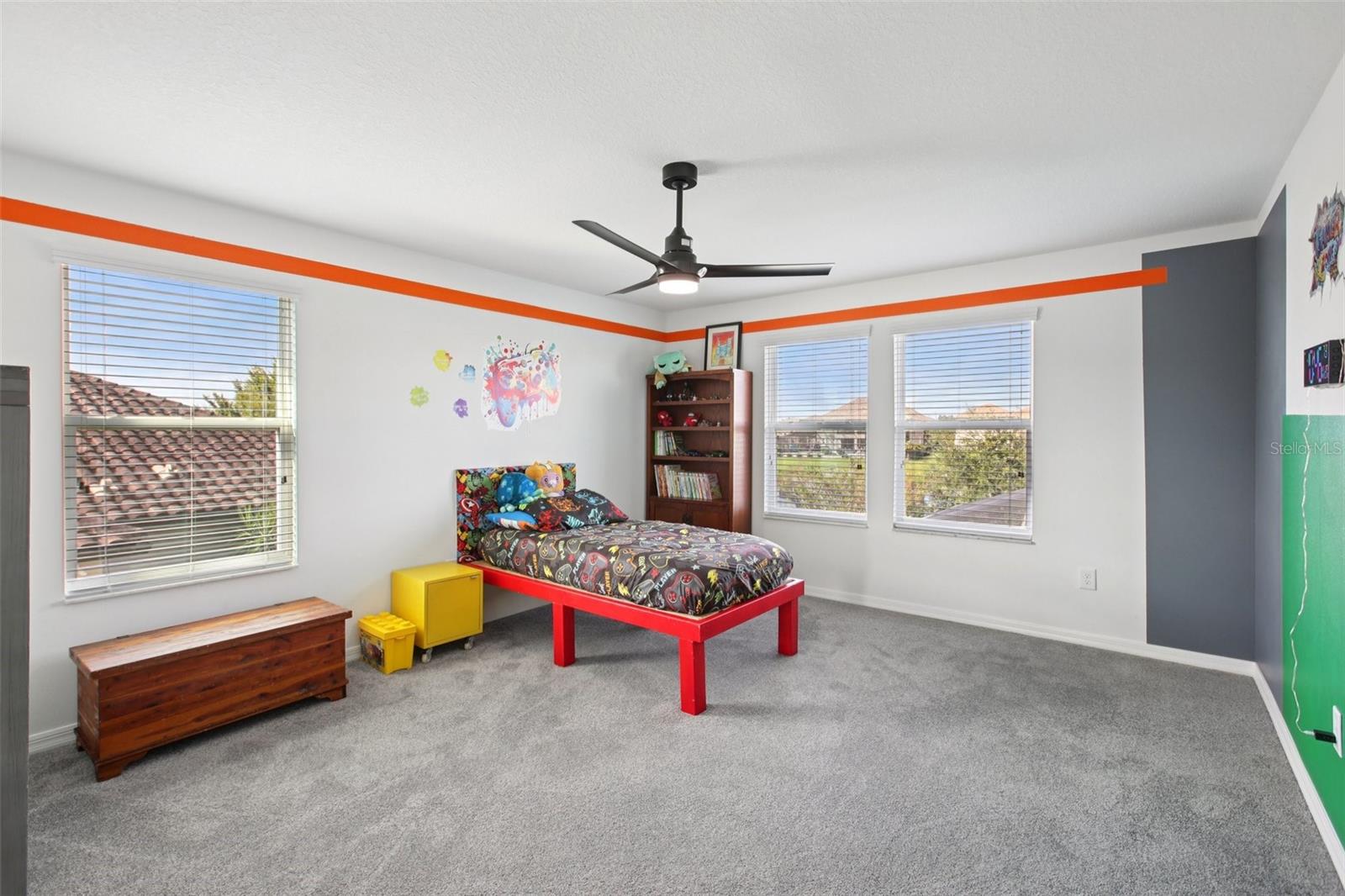 Listing photo id 37 for 7135 Graybrook Drive