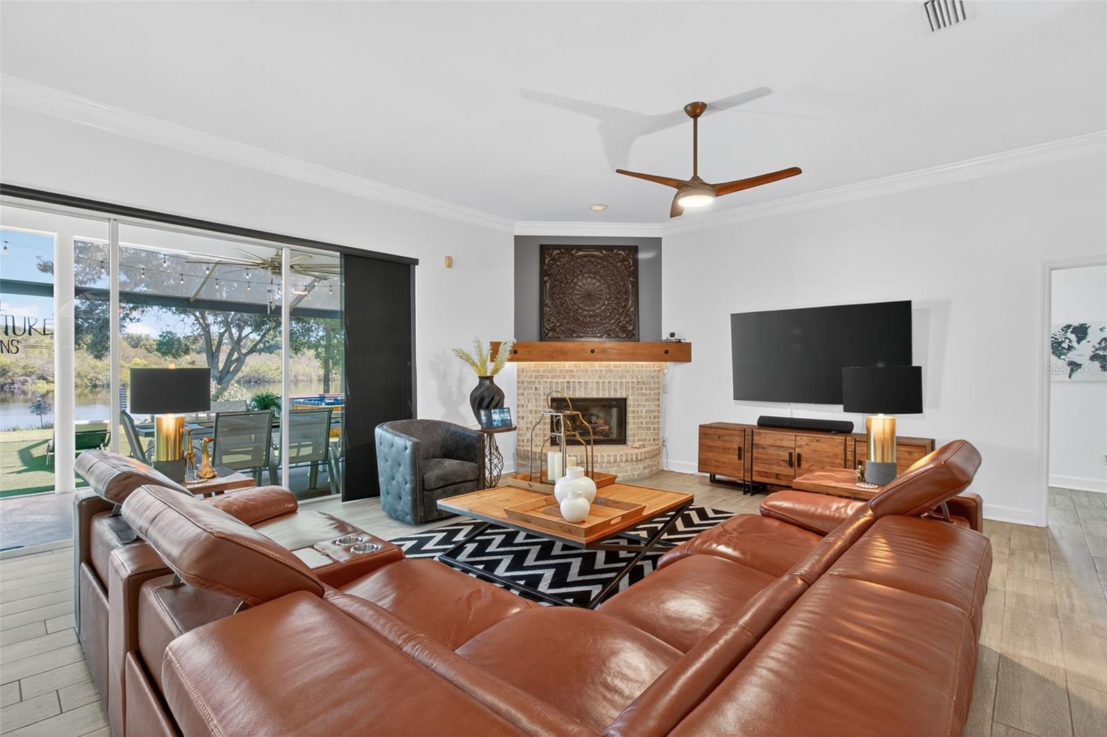 Image 10 of 59 For 207 Hancock Court