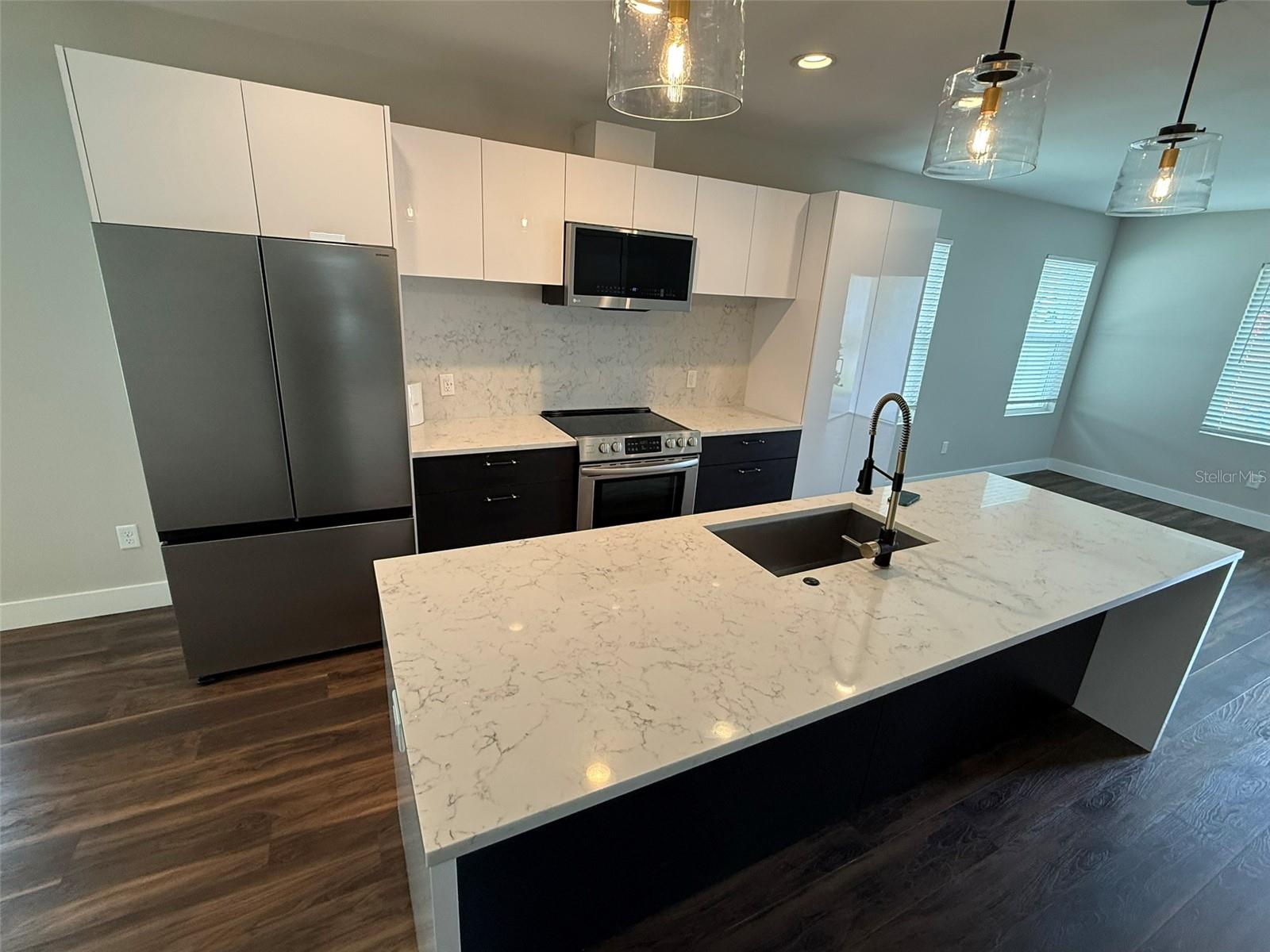 Image 2 of 17 For 5326 Newton Avenue S
