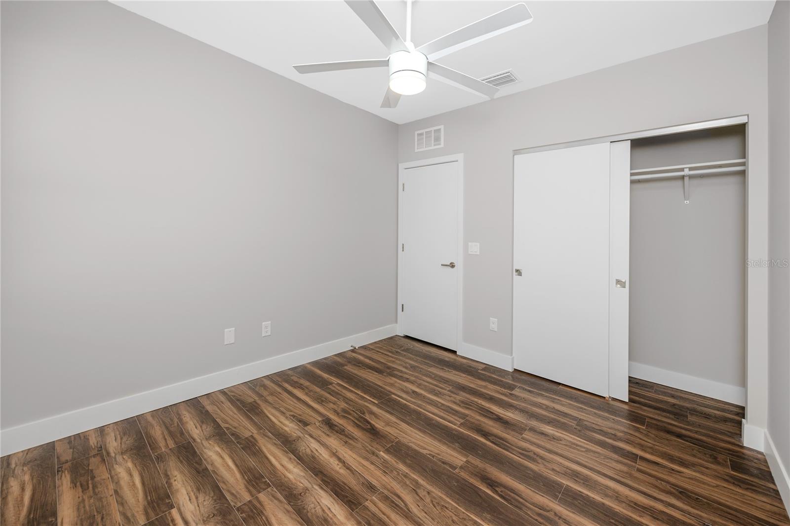 Image 22 of 33 For 5326 Newton Avenue S