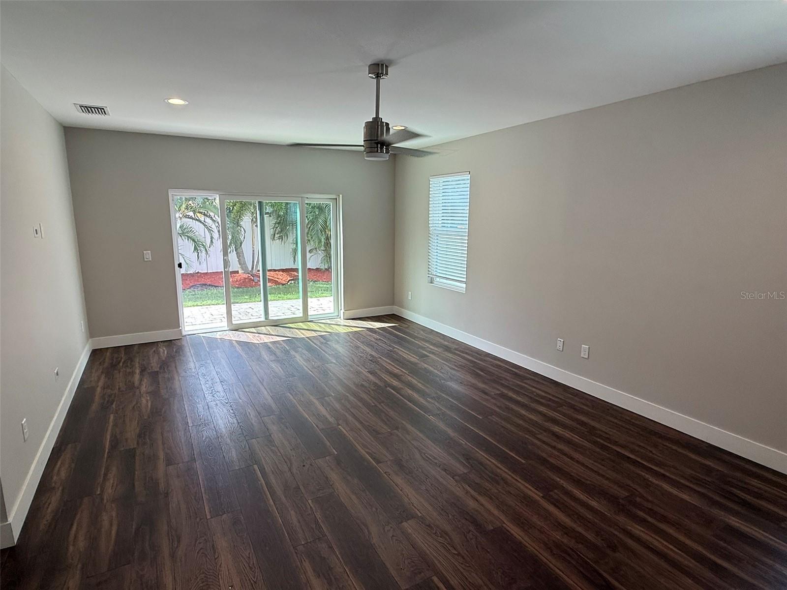 Image 8 of 17 For 5326 Newton Avenue S