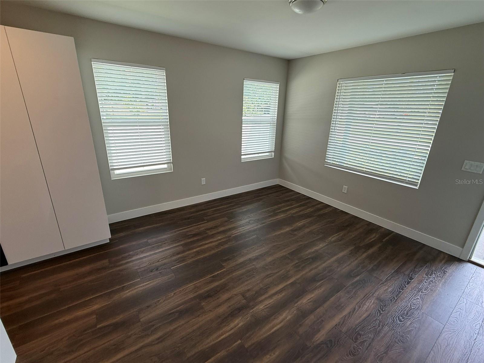 Image 9 of 17 For 5326 Newton Avenue S