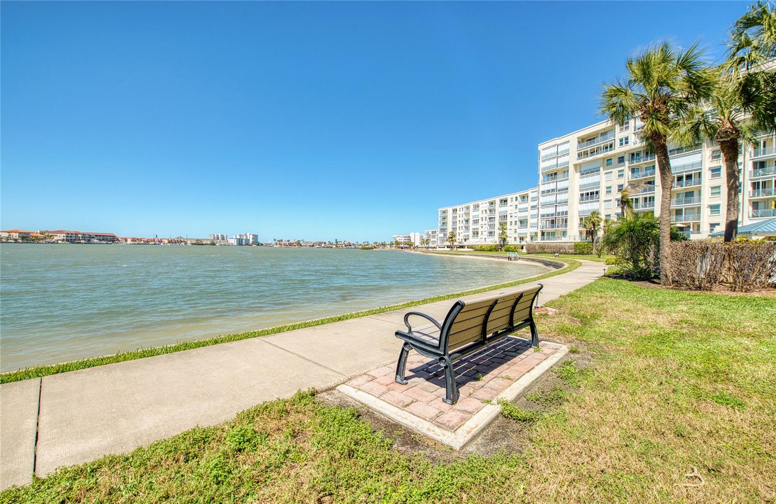 Image 39 of 54 For 7974 Sailboat Key Boulevard S 603