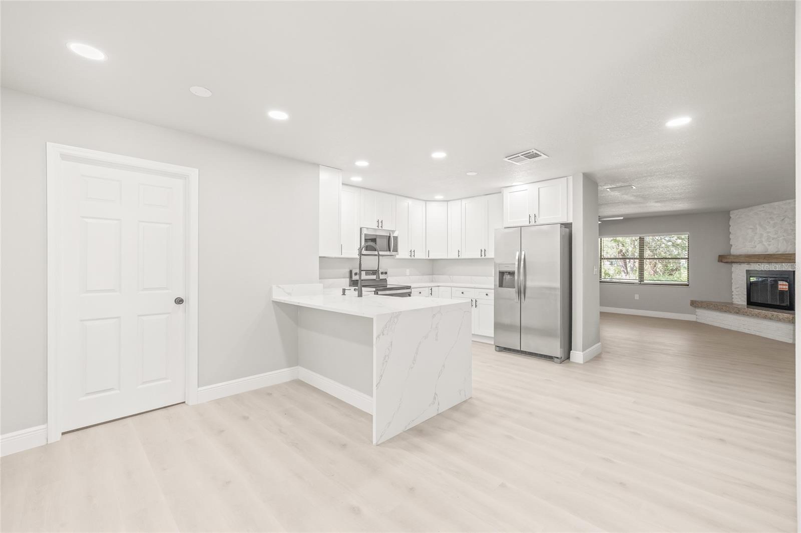 Image 12 of 40 For 5164 Lakewood Drive