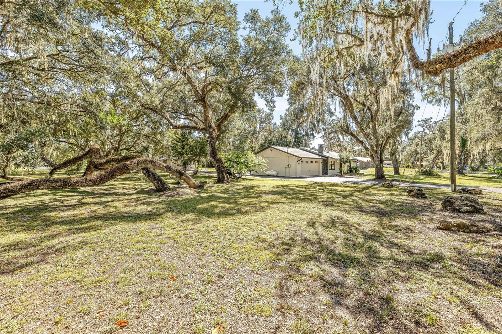 Image 37 of 40 For 5164 Lakewood Drive