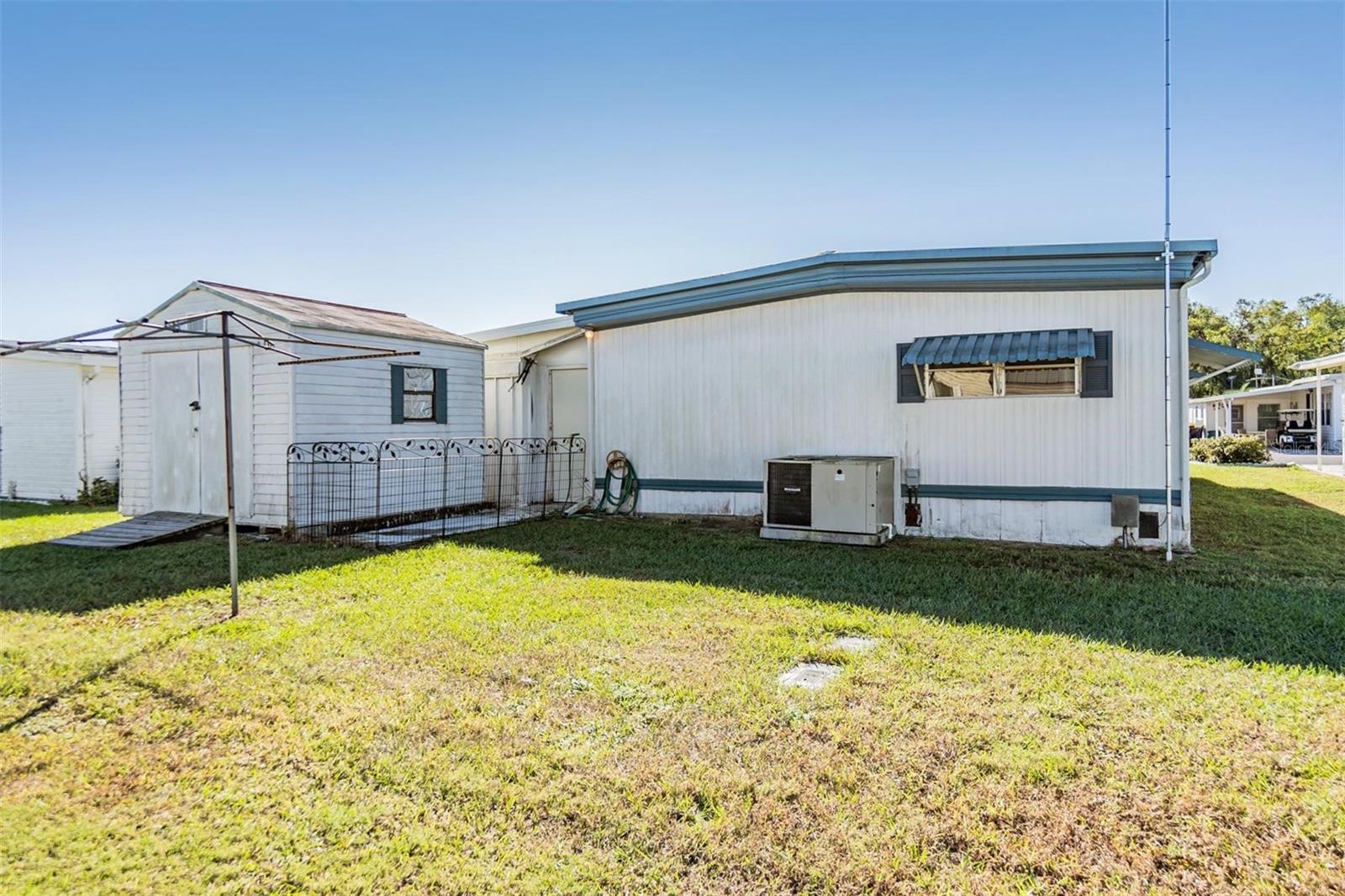 Image 18 of 38 For 37021 Sandra Avenue