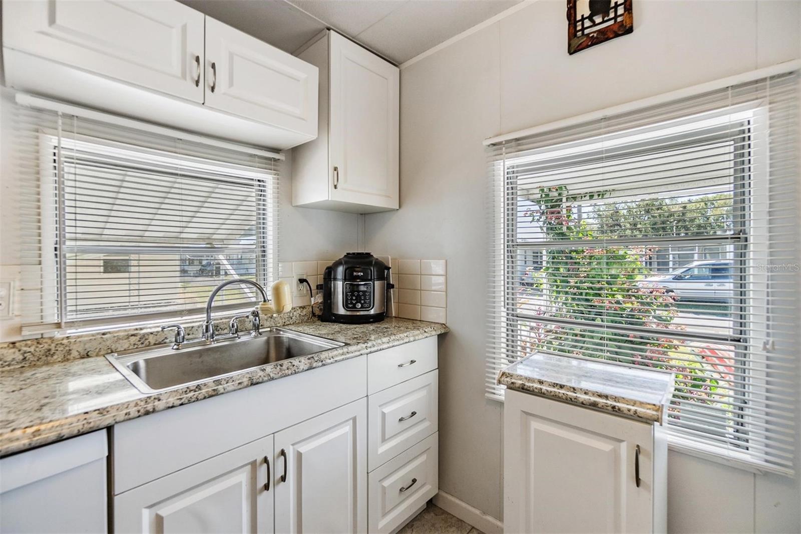 Image 33 of 38 For 37021 Sandra Avenue