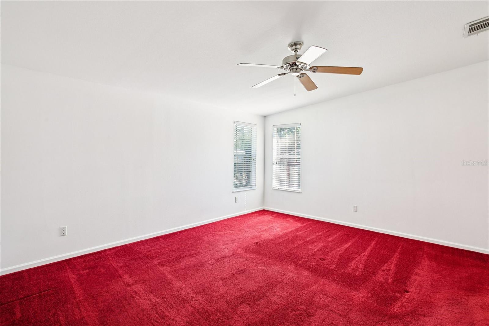 Listing photo id 24 for 12373 Tree Street