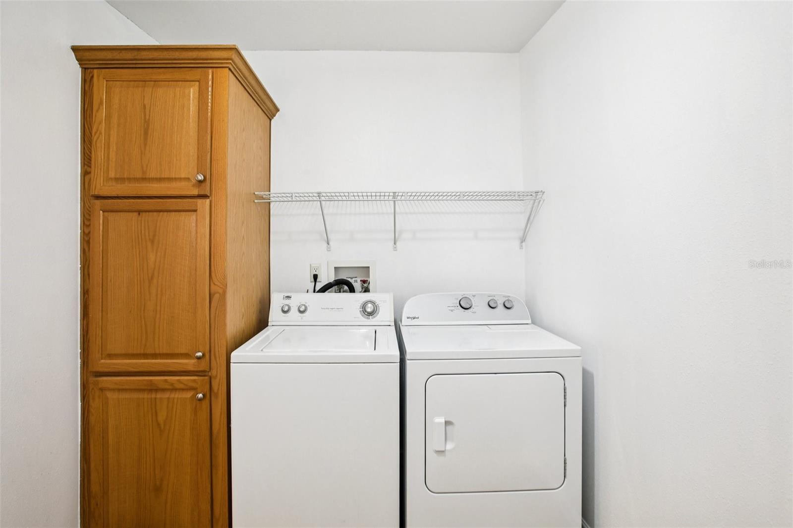 Listing photo id 29 for 12373 Tree Street