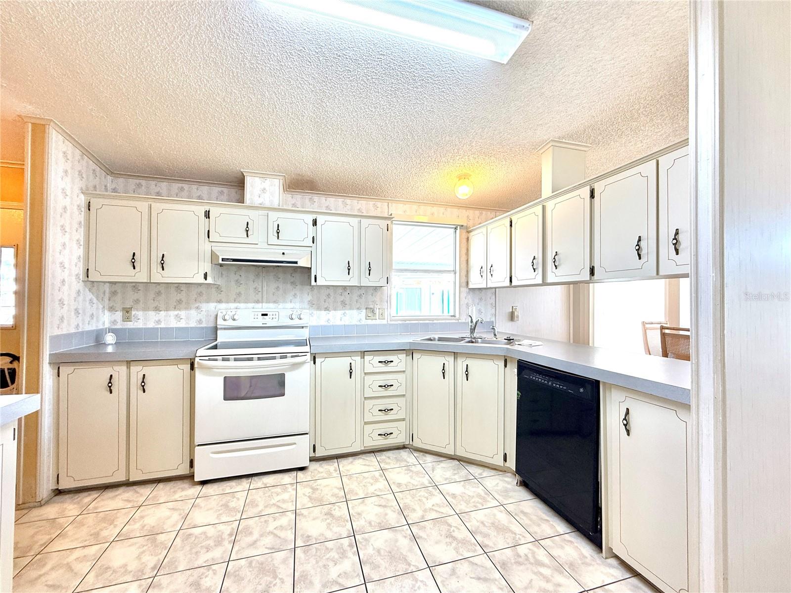 Image 9 of 34 For 126 Saint Johns Way