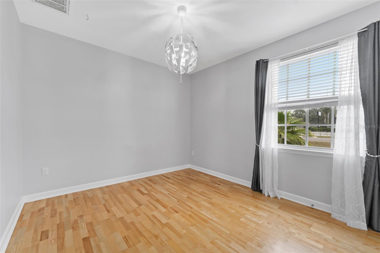 Image 19 of 28 For 1264 Riserva Lane
