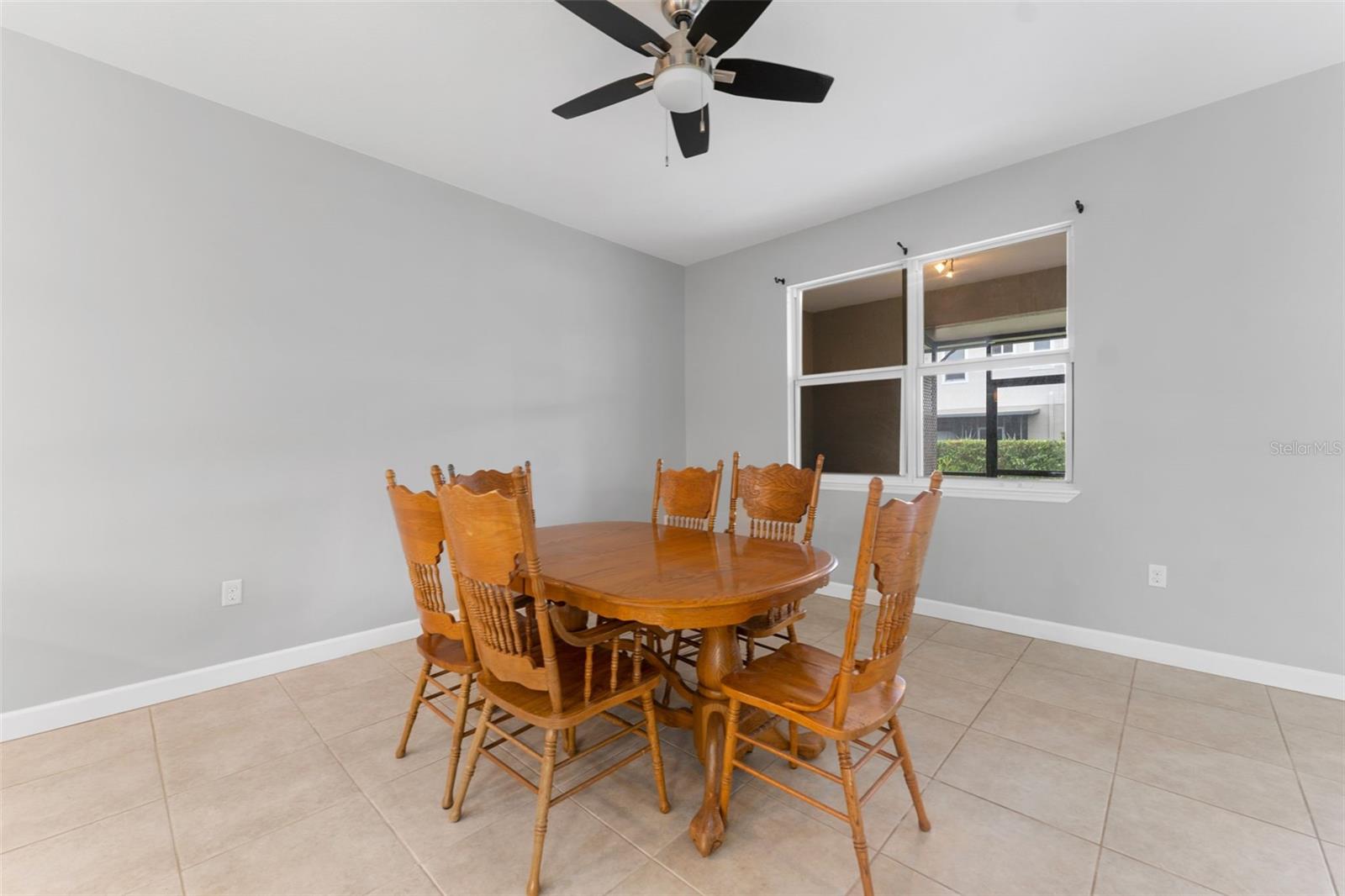 Image 4 of 28 For 1264 Riserva Lane