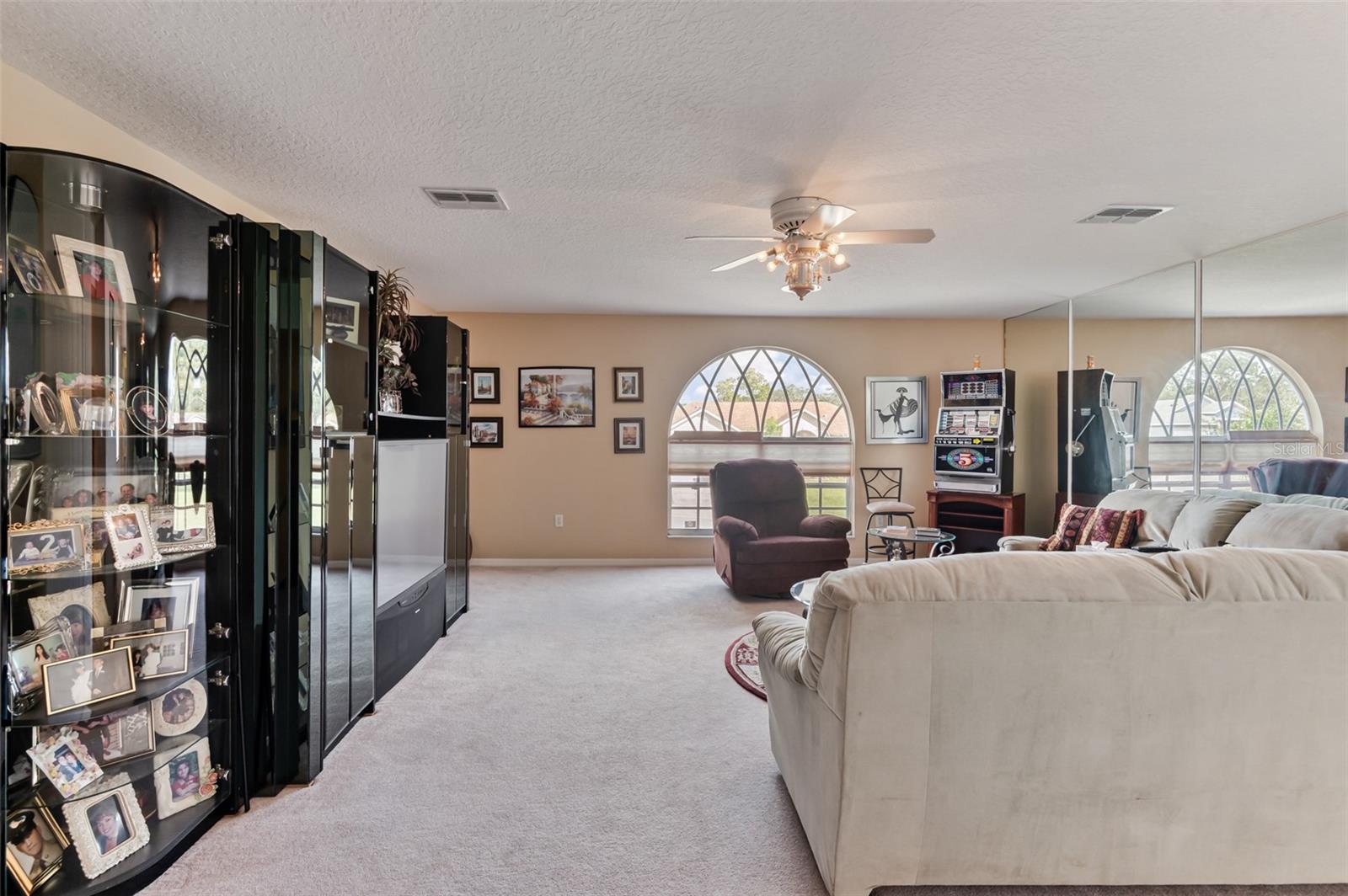 Image 47 of 72 For 12054 Conway Street