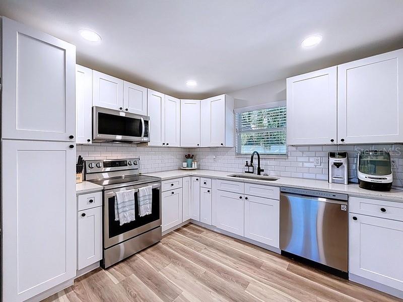 Image 12 of 37 For 3501 Paxton Avenue