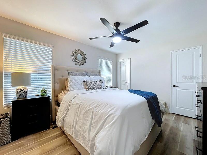 Image 16 of 37 For 3501 Paxton Avenue