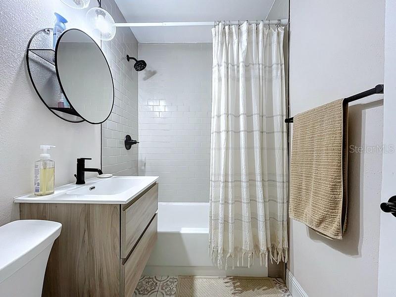 Image 23 of 37 For 3501 Paxton Avenue